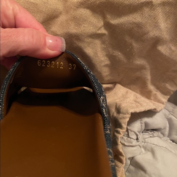 Gucci Slides - Picture 6 of 11